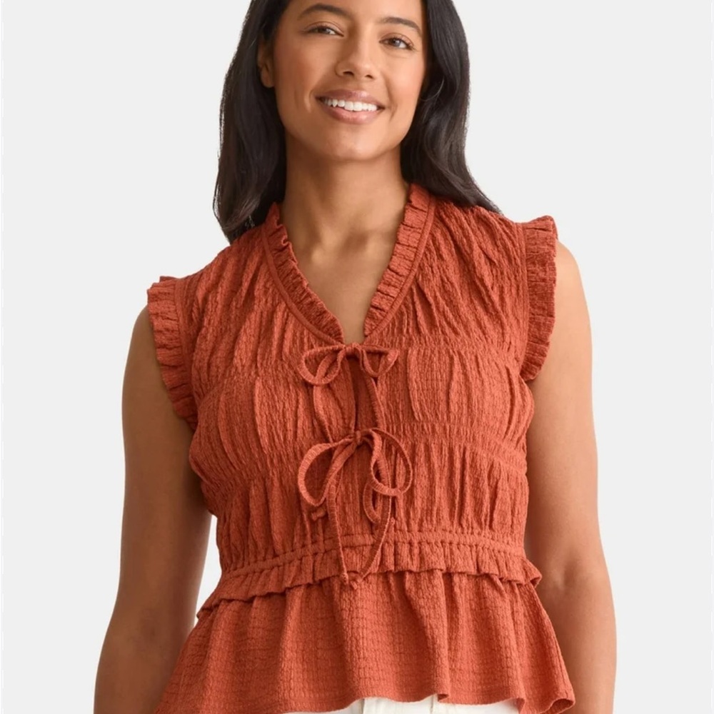 Time and Tru Tie Front Top